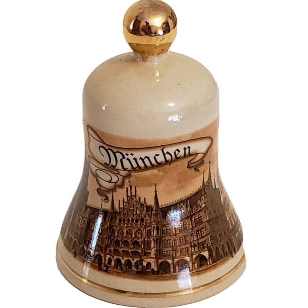 Munchen, Bavaria, Germany Skyline View Bell